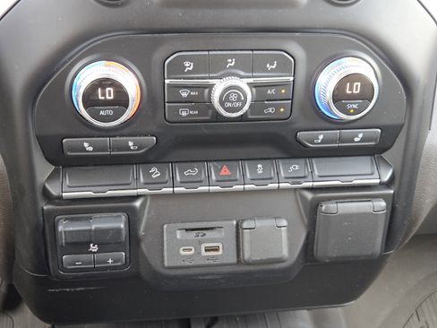 Used 2021 GMC Sierra 1500 SLT image 22