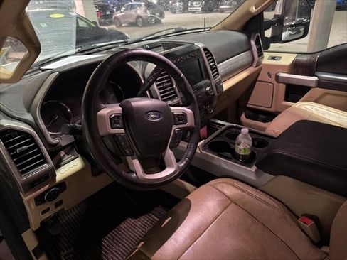 Used 2019 Ford F250 Lariat w/ Lariat Ultimate Package image 12