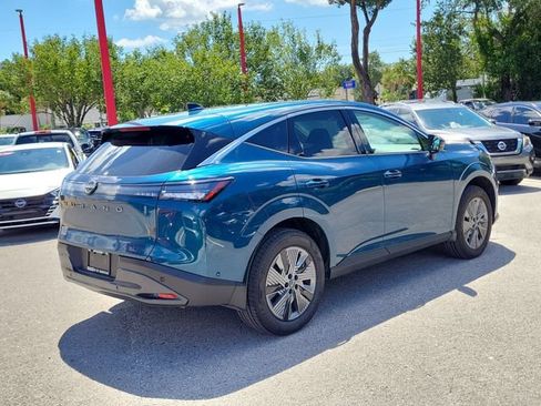 Certified 2025 Nissan Murano SL w/ Cargo Package AWD/4WD image 2