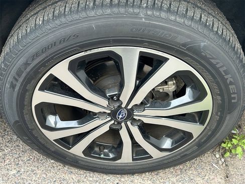 Used 2021 Subaru Forester Limited w/ Popular Package #3 image 5