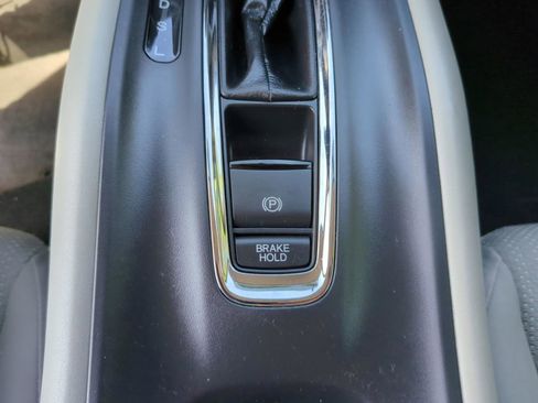 Certified 2017 Honda HR-V LX image 26