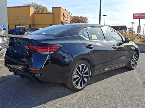 New 2025 Nissan Sentra SV w/ SV Premium Package image 4