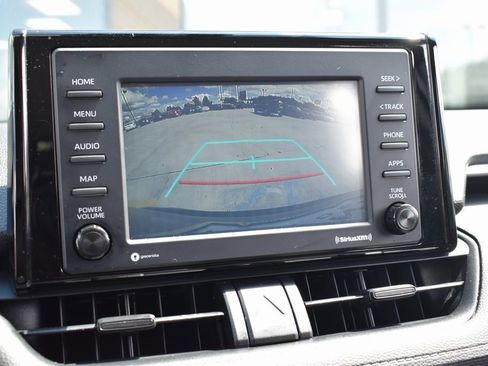 Used 2020 Toyota RAV4 XLE image 8