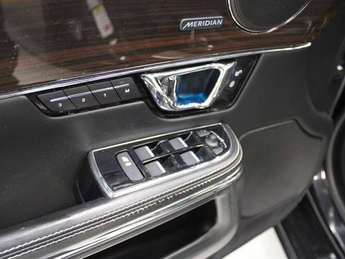 Used 2015 Jaguar XJ L Portfolio image 13