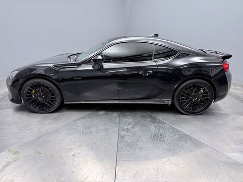 Used 2019 Toyota 86 RWD image 8