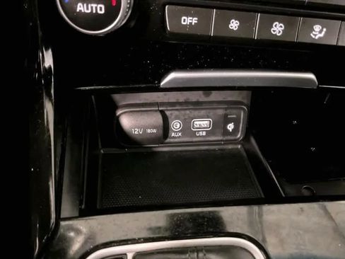 Used 2020 Kia Stinger GT-Line w/ Sun & Sound Package AWD/4WD image 25