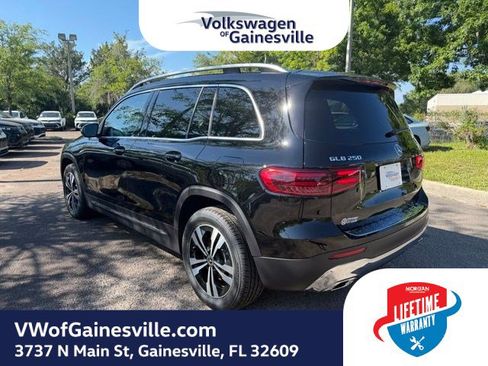 Used 2025 Mercedes-Benz GLB 250 image 4