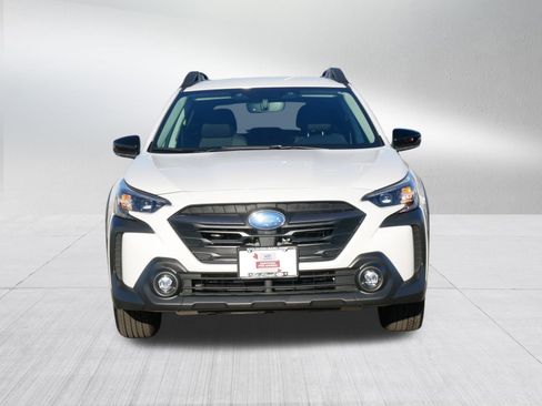 Certified 2025 Subaru Outback Premium image 2