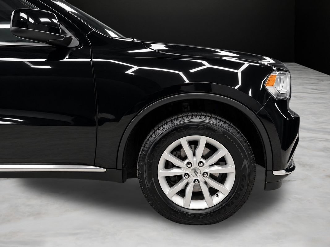 Used 2019 Dodge Durango SXT w/ 3rd Row Seating Group AWD/4WD image 11