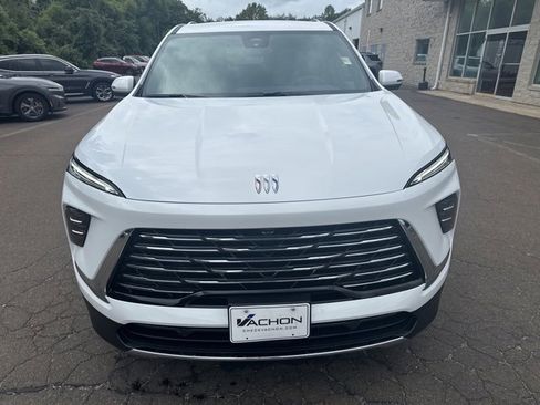 New 2026 Buick Enclave Preferred image 2