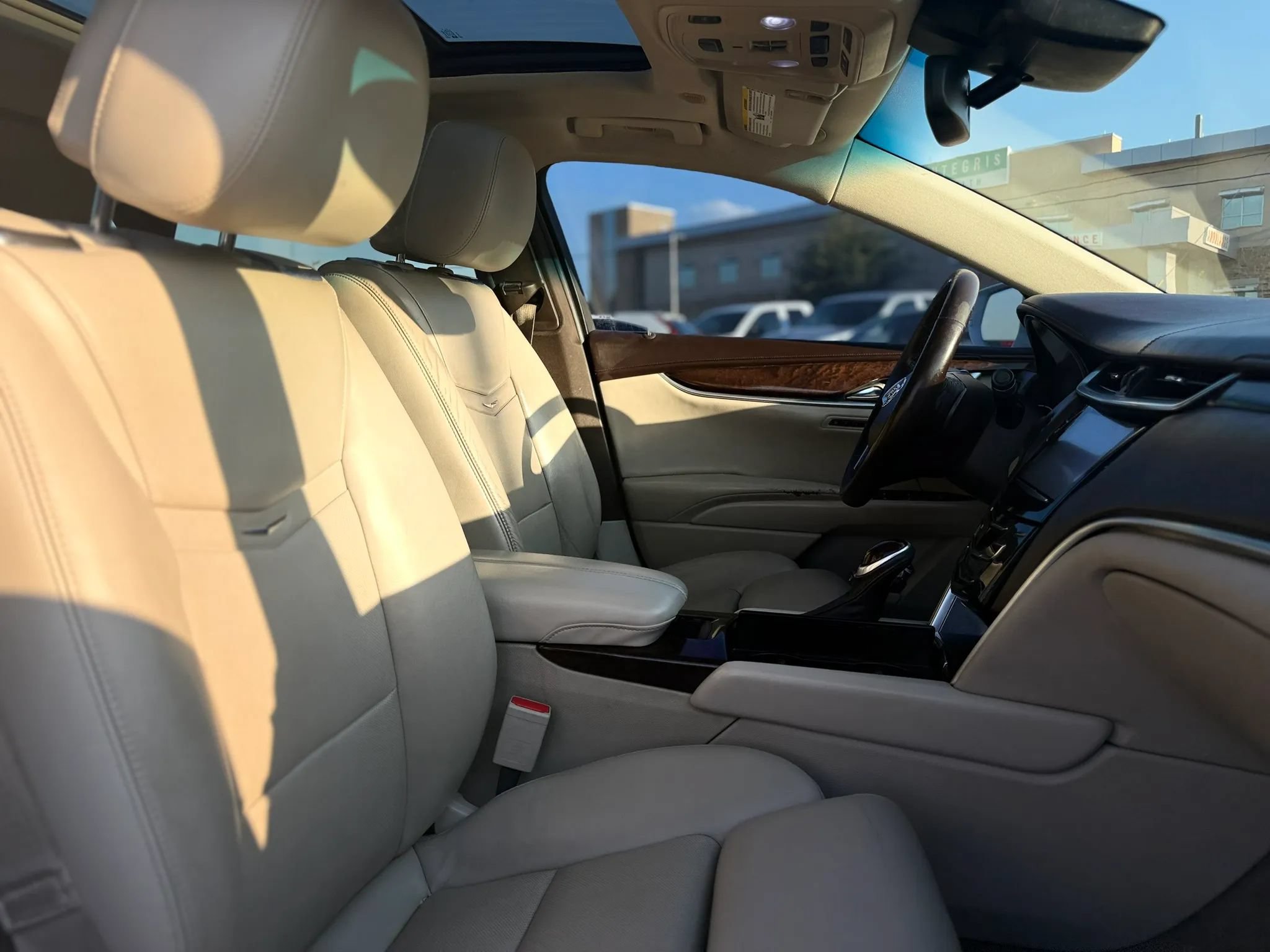 Used 2013 Cadillac XTS Premium FWD image 24