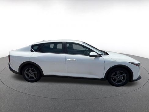 Used 2025 Kia K4 FWD image 16