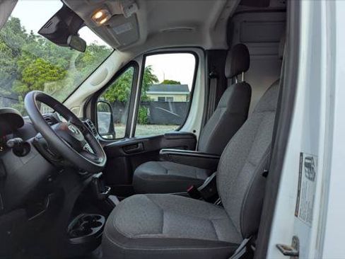 Used 2023 RAM ProMaster 2500 FWD image 14
