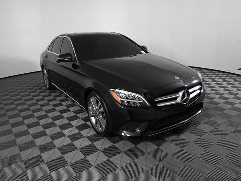 Used 2019 Mercedes-Benz C 300 Sedan image 24