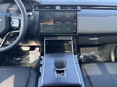 Used 2026 Land Rover Range Rover Velar Dynamic SE AWD/4WD image 17
