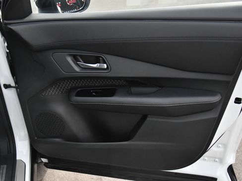 Used 2023 Nissan Ariya AWD image 48