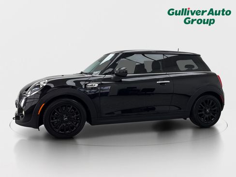 Used 2019 MINI Cooper S FWD image 2