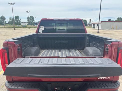Used 2020 GMC Sierra 1500 AT4 w/ AT4 Premium Package AWD/4WD image 11