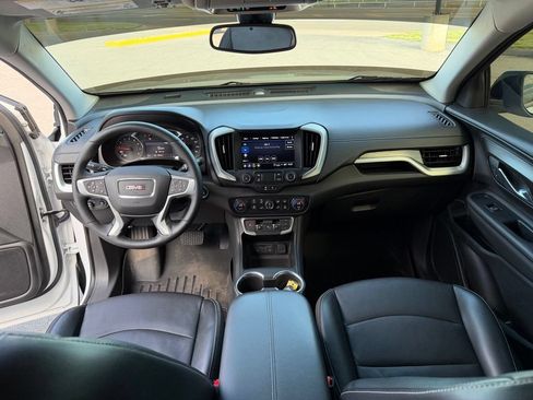 Used 2023 GMC Terrain SLT w/ Elevation Edition FWD image 28
