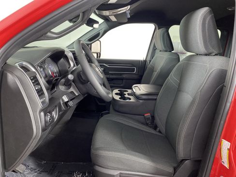 Used 2025 RAM 2500 Big Horn AWD/4WD image 15