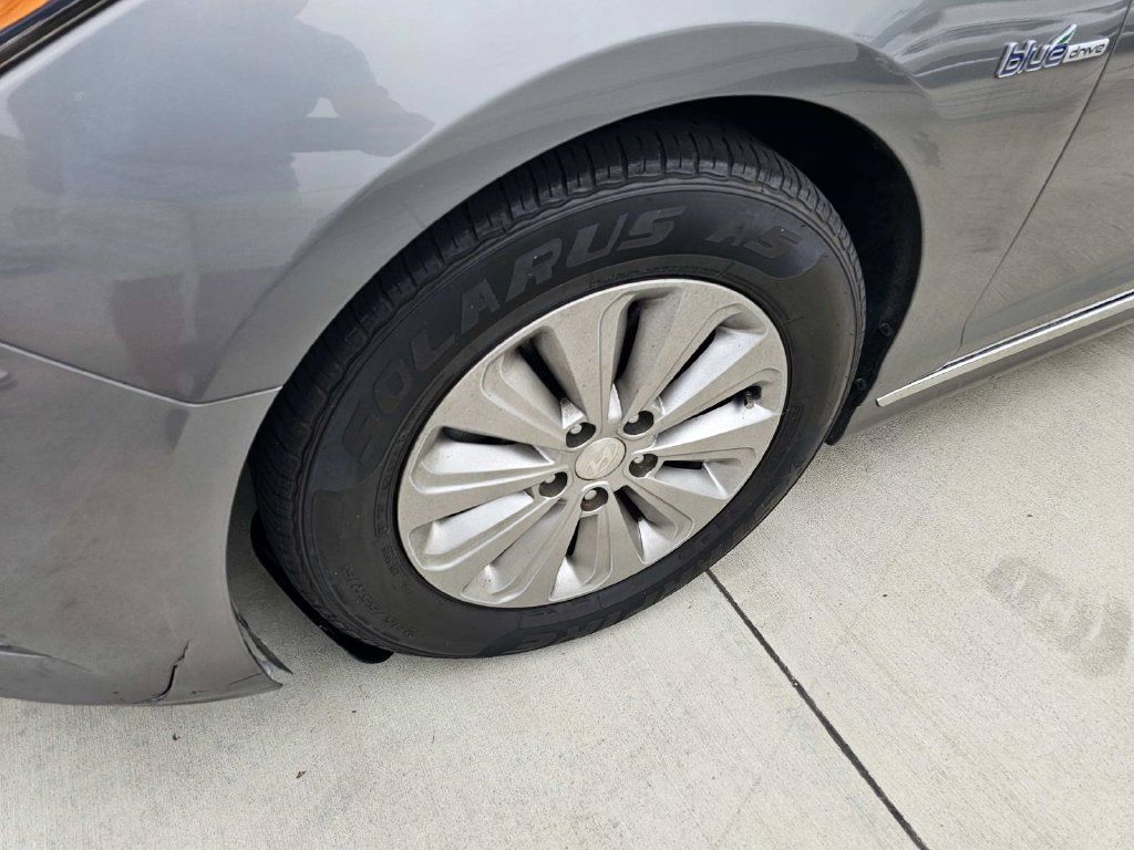 Used 2017 Hyundai Sonata SE FWD image 10