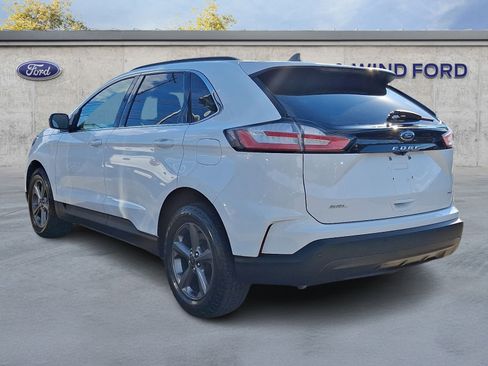 Certified 2022 Ford Edge SEL w/ Sport Appearance Package image 4