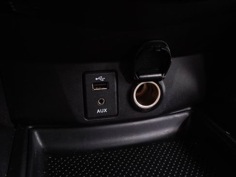 Used 2016 Nissan Rogue S w/ Appearance Package FWD image 19