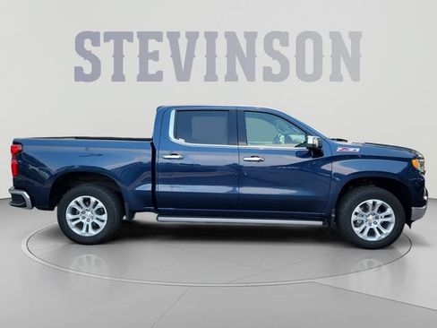 Used 2022 Chevrolet Silverado 1500 LTZ w/ LTZ Premium Package AWD/4WD image 6