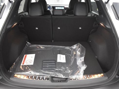 New 2026 Nissan Kicks SR w/ SR Premium Package FWD image 34