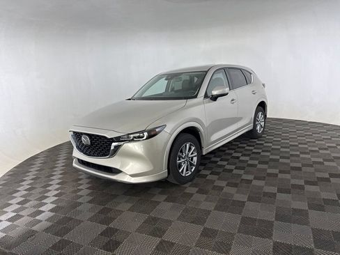Used 2025 MAZDA CX-5 AWD 2.5 S w/ Preferred Package image 3