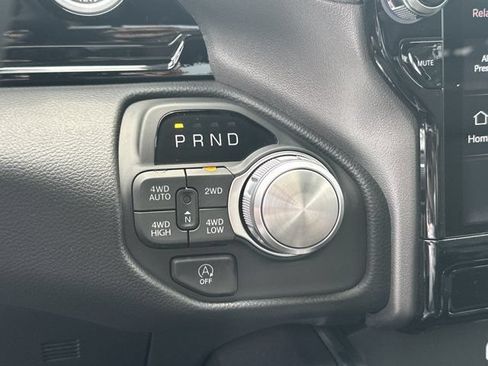 New 2026 RAM 1500 Laramie AWD/4WD image 29