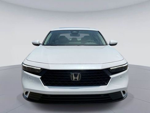 Certified 2025 Honda Accord EX-L image 9
