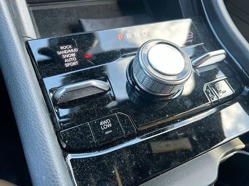 Used 2025 Jeep Grand Cherokee L Summit w/ Luxury Tech Group V image 25