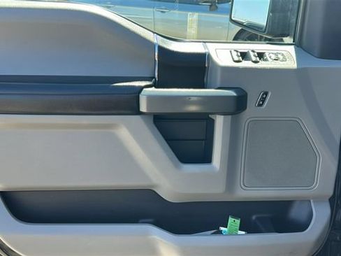 Certified 2018 Ford F150 XLT RWD image 16