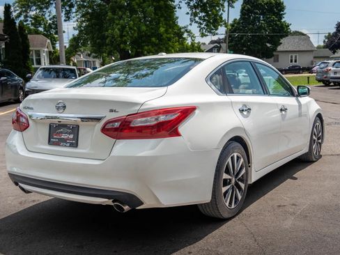 Used 2018 Nissan Altima 2.5 SL FWD image 6