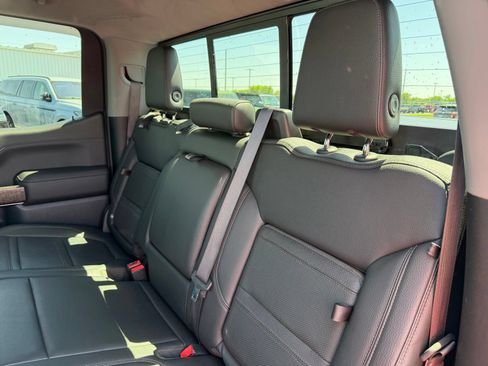 Used 2019 GMC Sierra 1500 Denali w/ Denali Ultimate Package AWD/4WD image 14