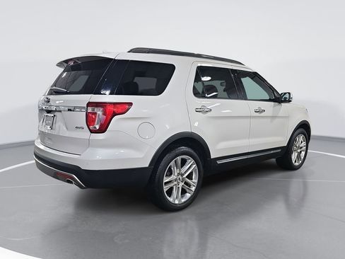 Used 2017 Ford Explorer Limited w/ Equipment Group 301A image 3