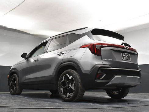 Certified 2025 Kia Seltos S FWD image 34