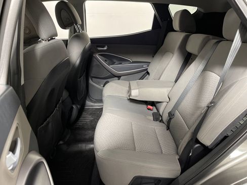 Used 2015 Hyundai Santa Fe Sport image 13