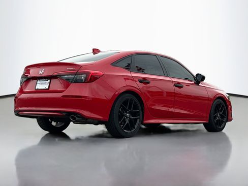 Used 2023 Honda Civic Sport image 2