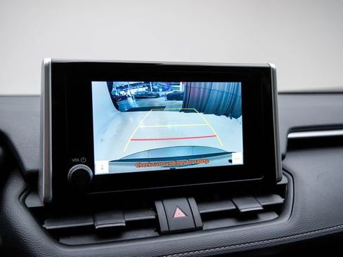 Used 2024 Toyota RAV4 XLE image 22