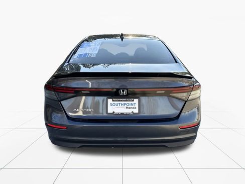 Used 2023 Honda Accord EX image 7