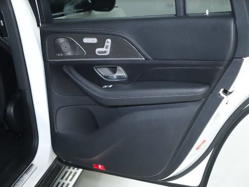 Used 2023 Mercedes-Benz GLS 450 4MATIC image 34