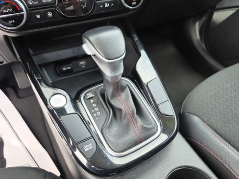Used 2024 Kia Soul GT-Line FWD image 28