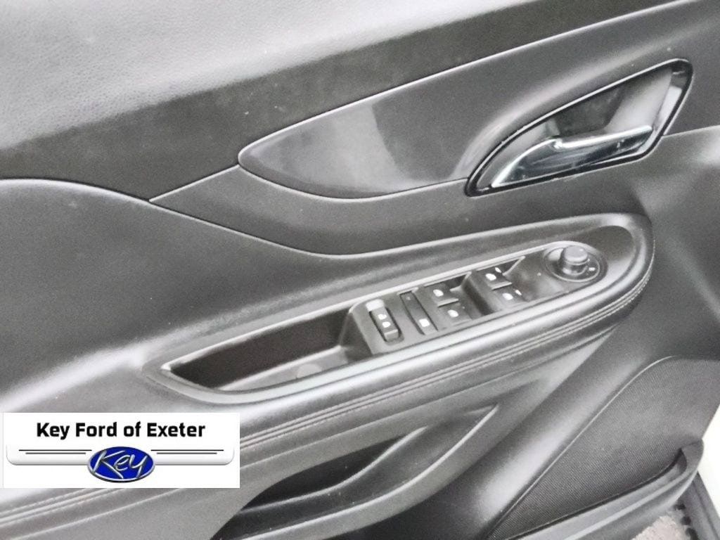 Used 2020 Buick Encore Preferred FWD image 19