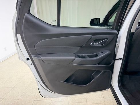 Used 2020 Chevrolet Traverse LT AWD/4WD image 14