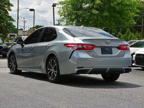 Used 2020 Toyota Camry SE FWD image 14