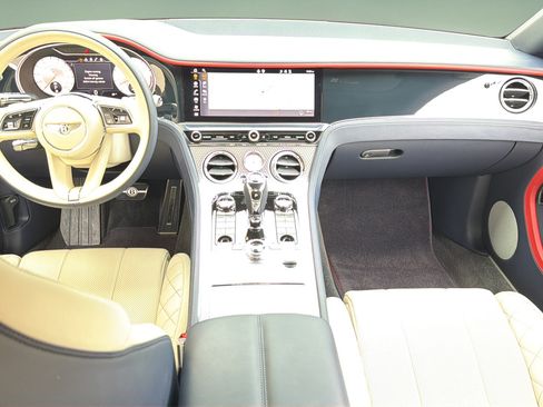 Used 2022 Bentley Continental GT AWD/4WD image 4