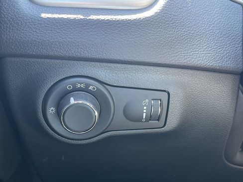 Used 2018 Jeep Compass Sport AWD/4WD image 17