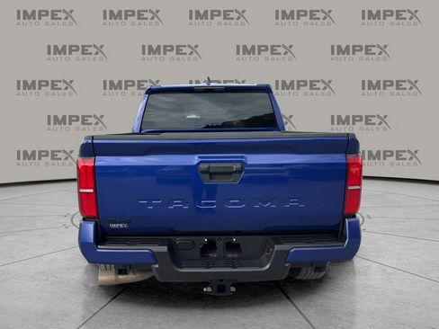 Used 2025 Toyota Tacoma TRD Sport image 4